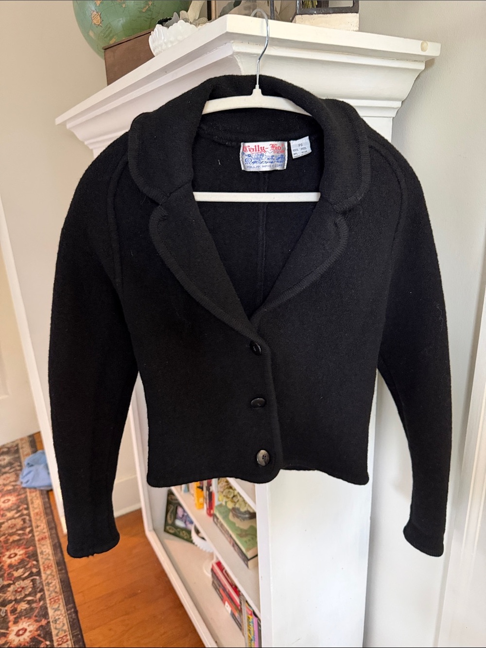 Vintage Black Cropped Wool Blazer with Shawl Collar